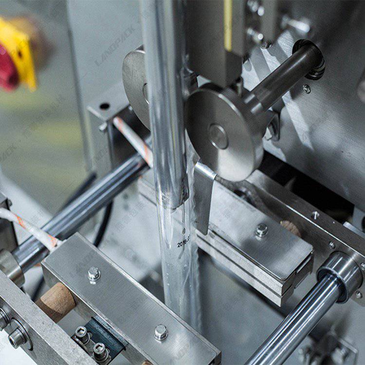 涼皮調(diào)料包裝機(jī) 涼皮調(diào)料包裝機(jī)